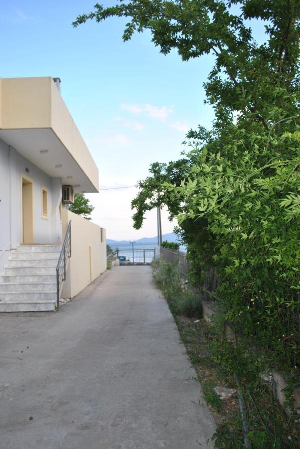 Artemis - Marina Apartments Evia Kültér fotó