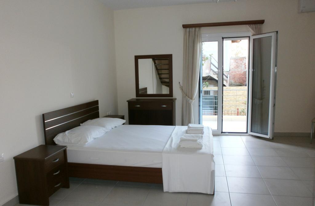 Artemis - Marina Apartments Evia Szoba fotó