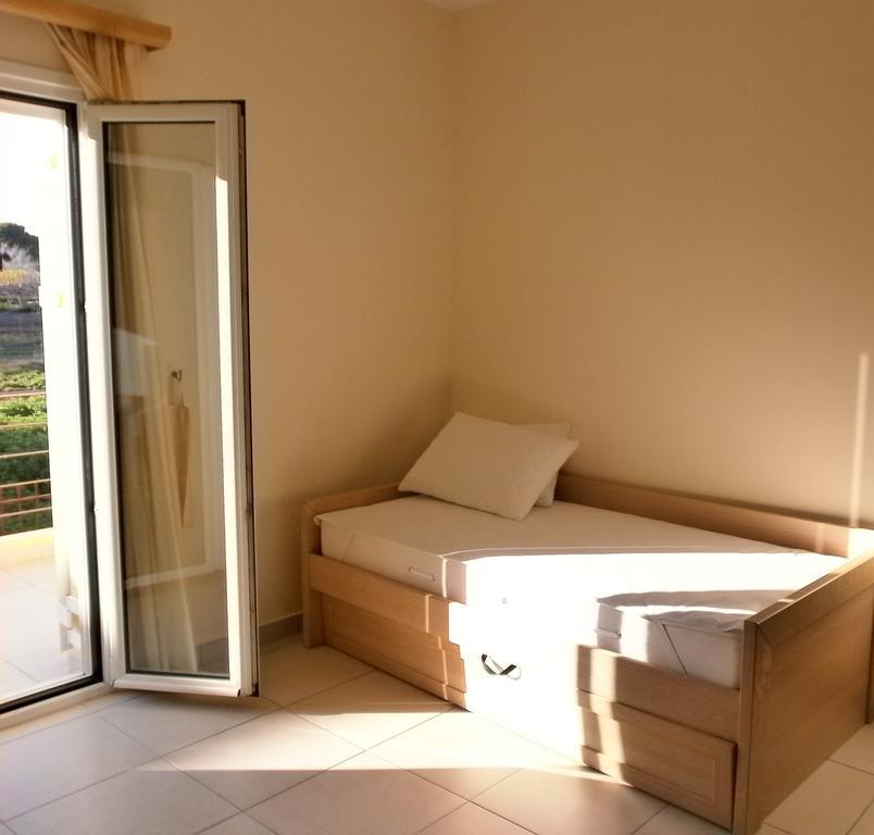 Artemis - Marina Apartments Evia Szoba fotó