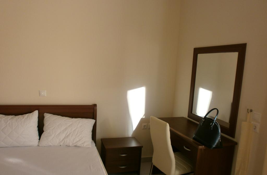 Artemis - Marina Apartments Evia Szoba fotó